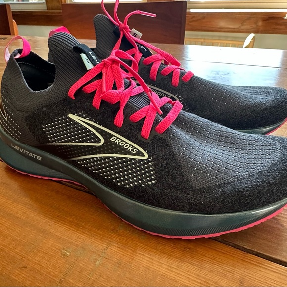 Brooks | Revel 5 Levitate - Picture 8 of 12